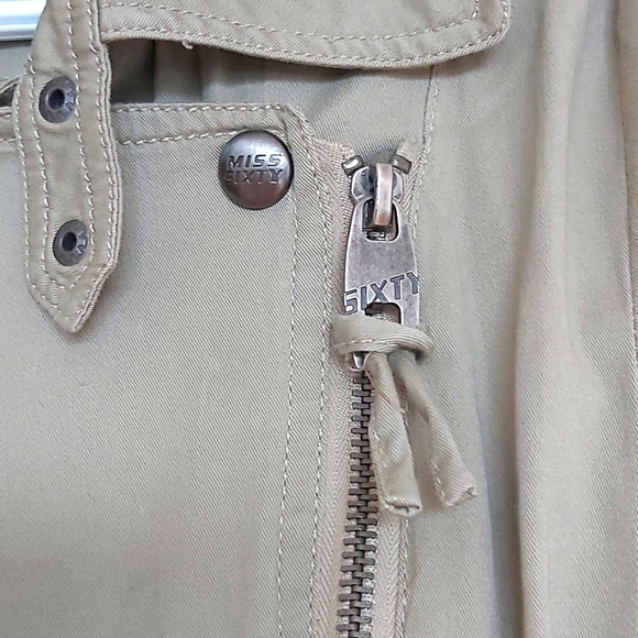 🌸 M60 MISS SIXTY Trenchcoat - Picture 5 of 5